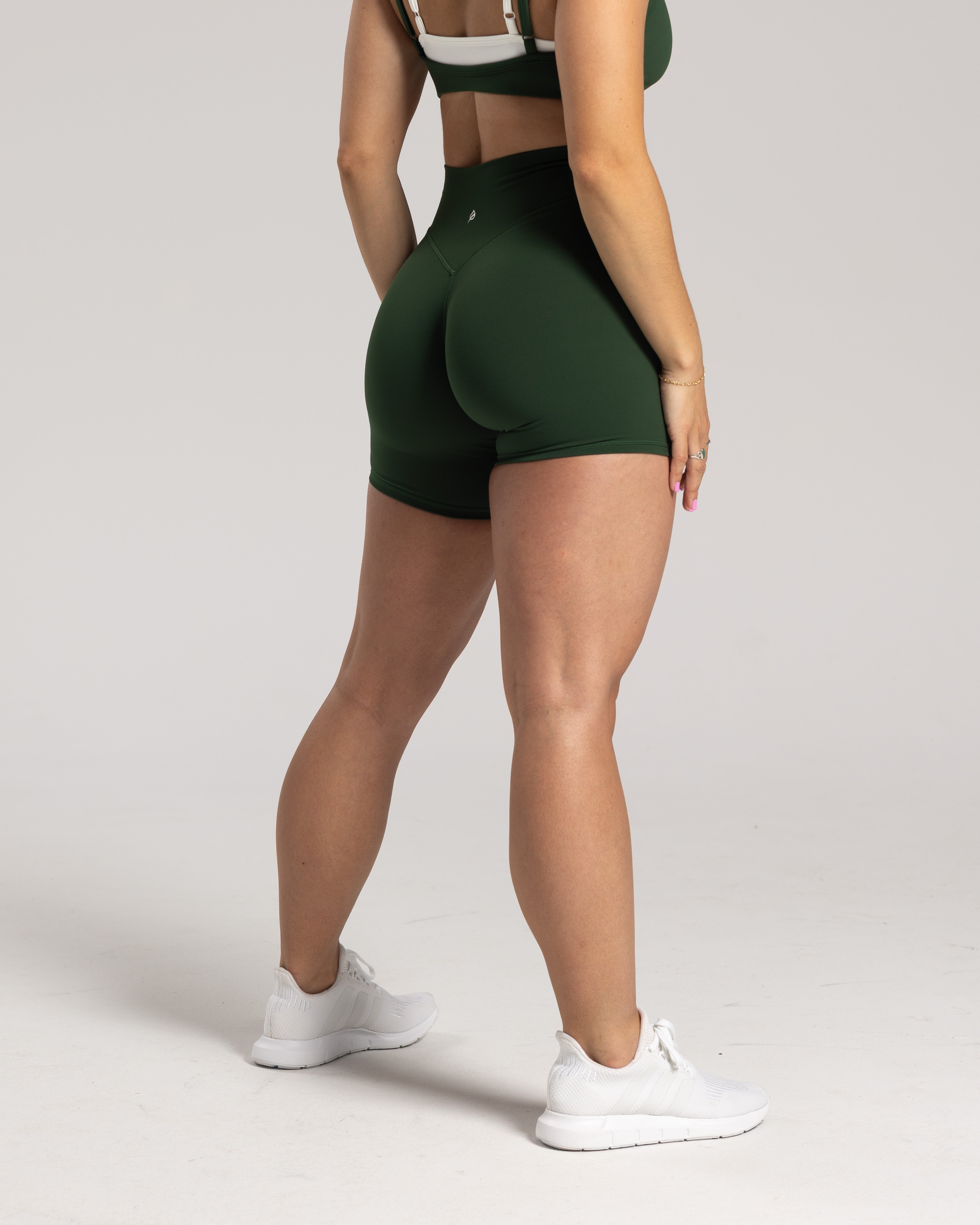 PURELUXE Sculpt Short : 6"