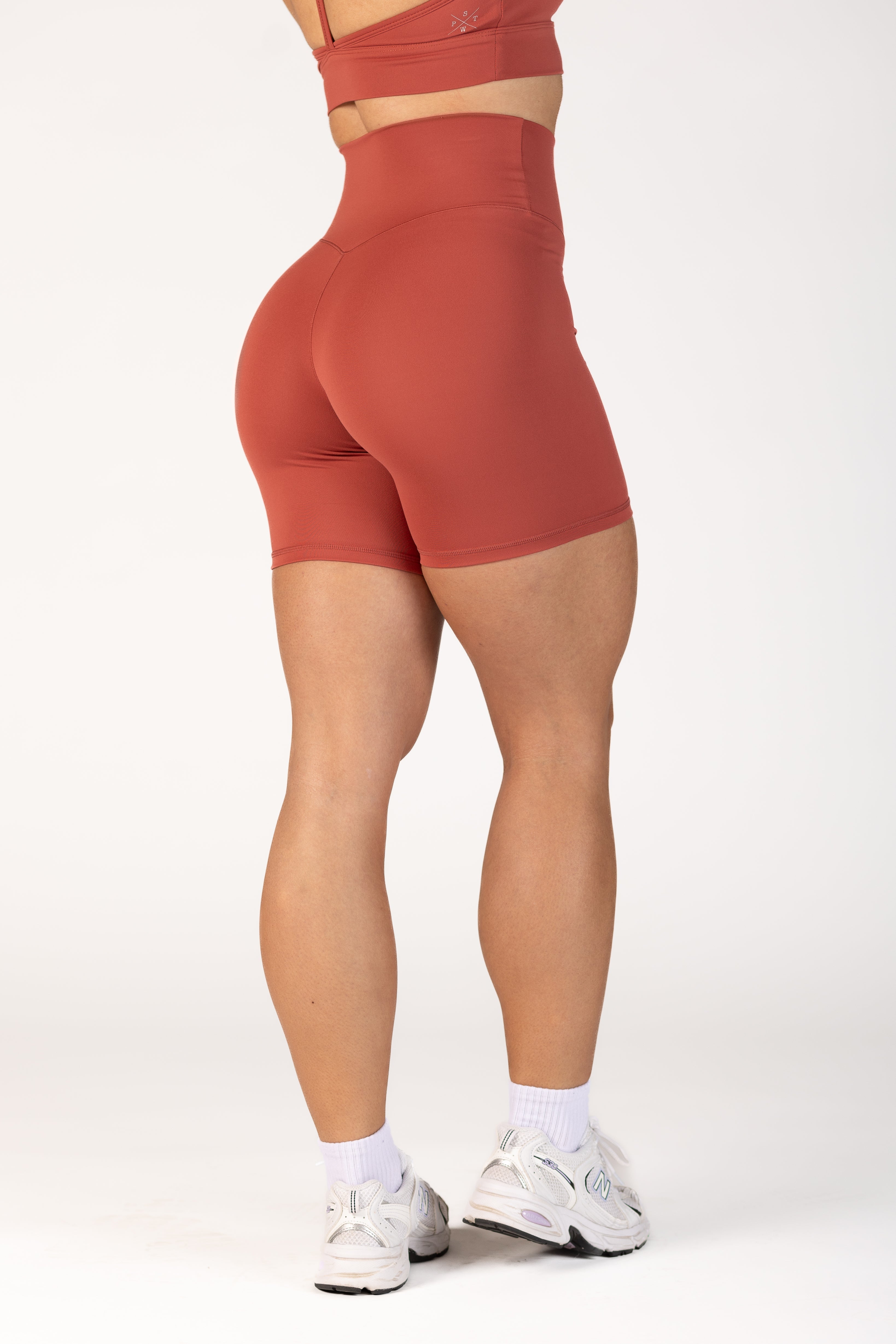 CASSEY Sweeney Short : 6"